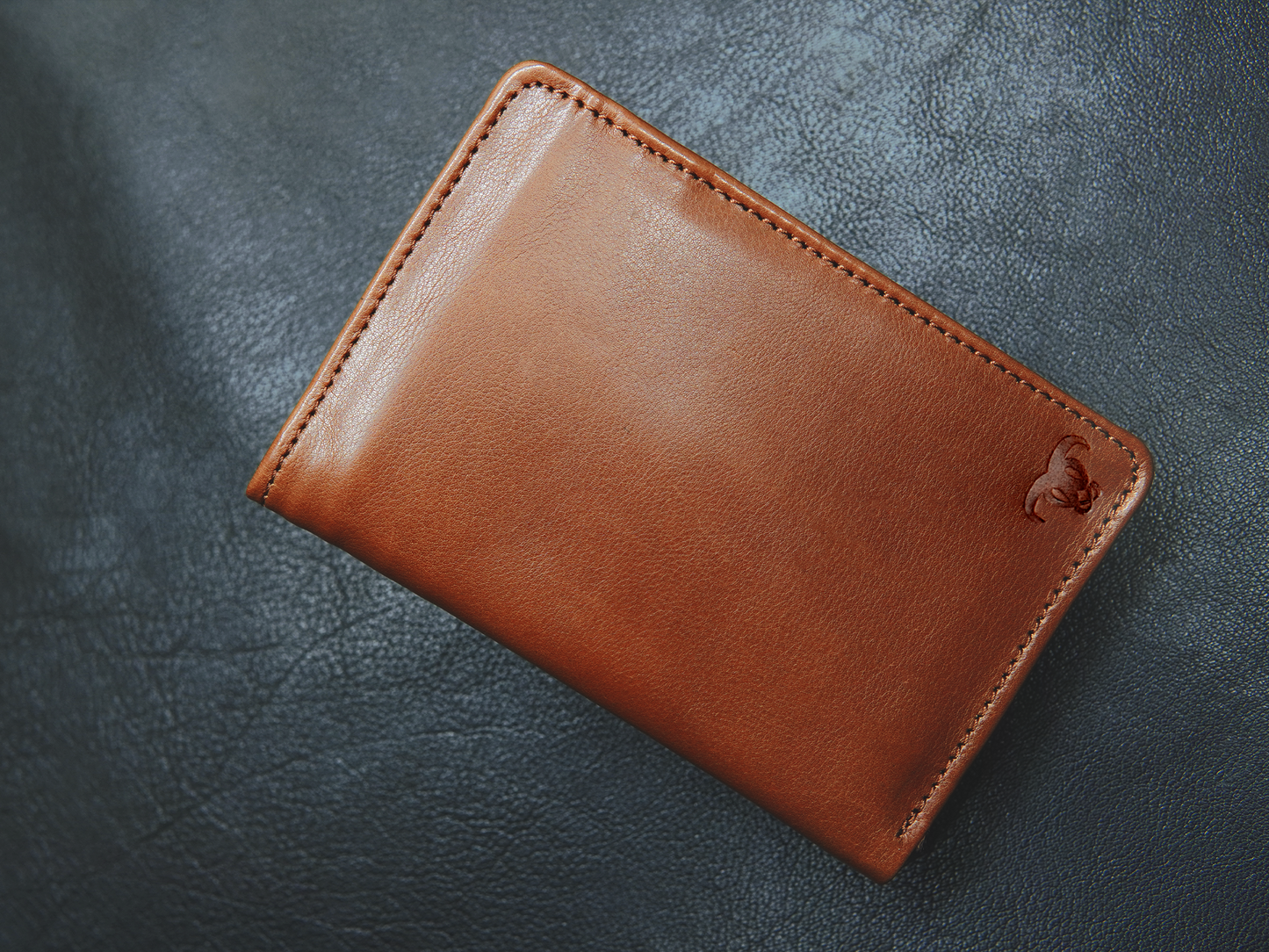 Brown bifod leather wallet