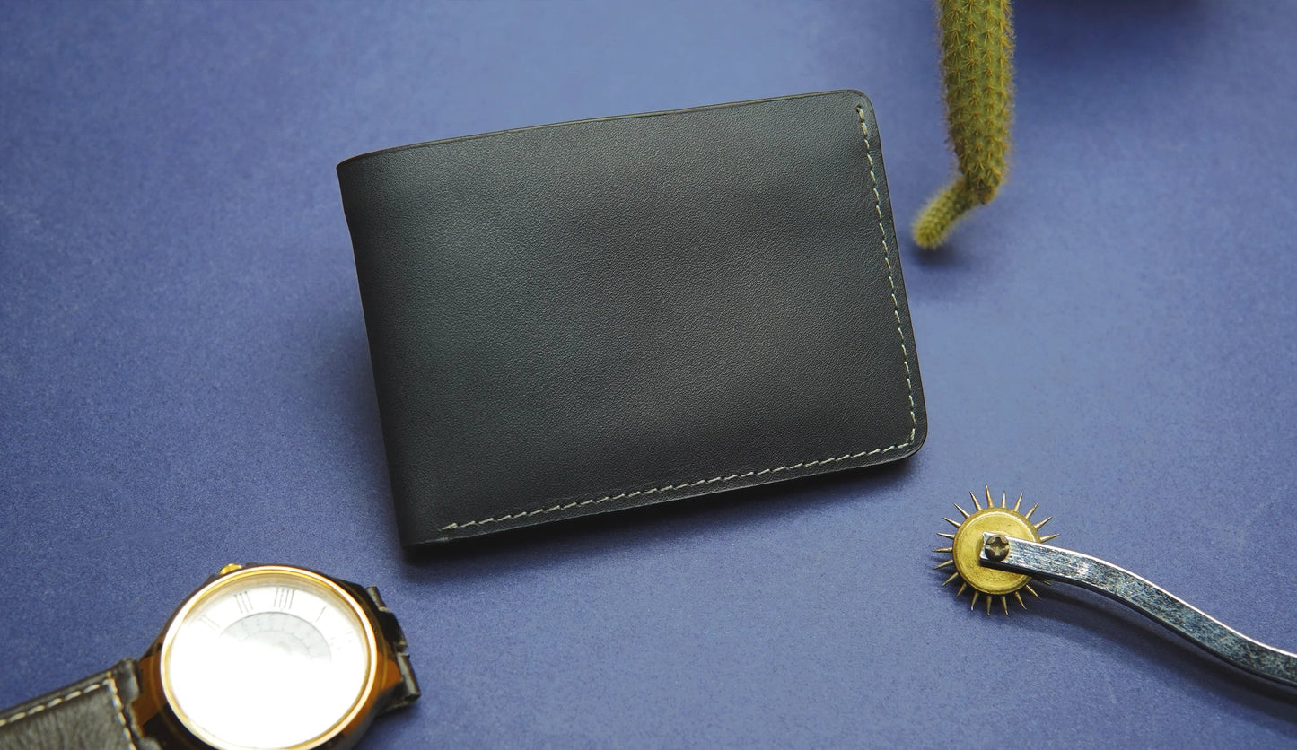 Dark Grey leather wallet for men – stylish and modern design.