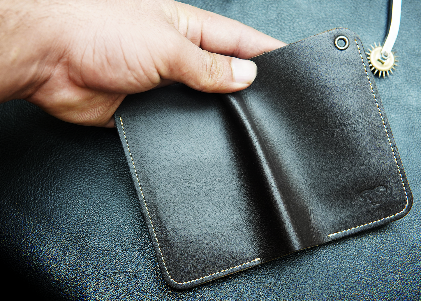 Luxury passport wallet for men – compact, elegant, and functional.