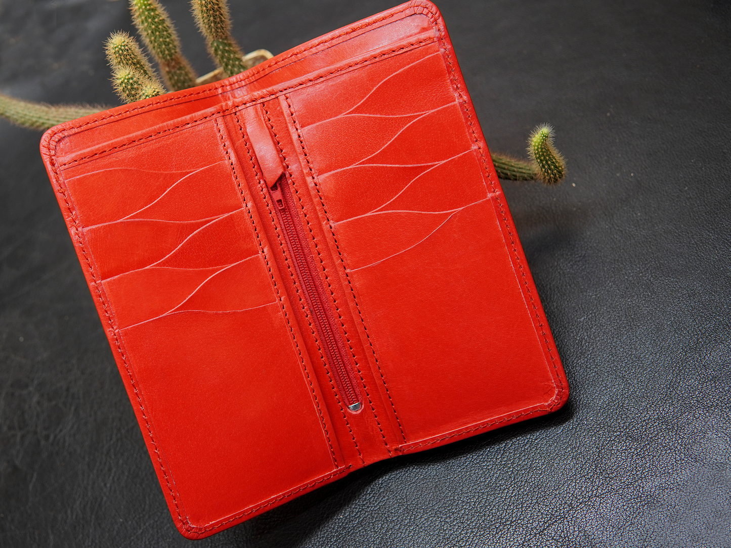 red bifold leather wallet for men and women