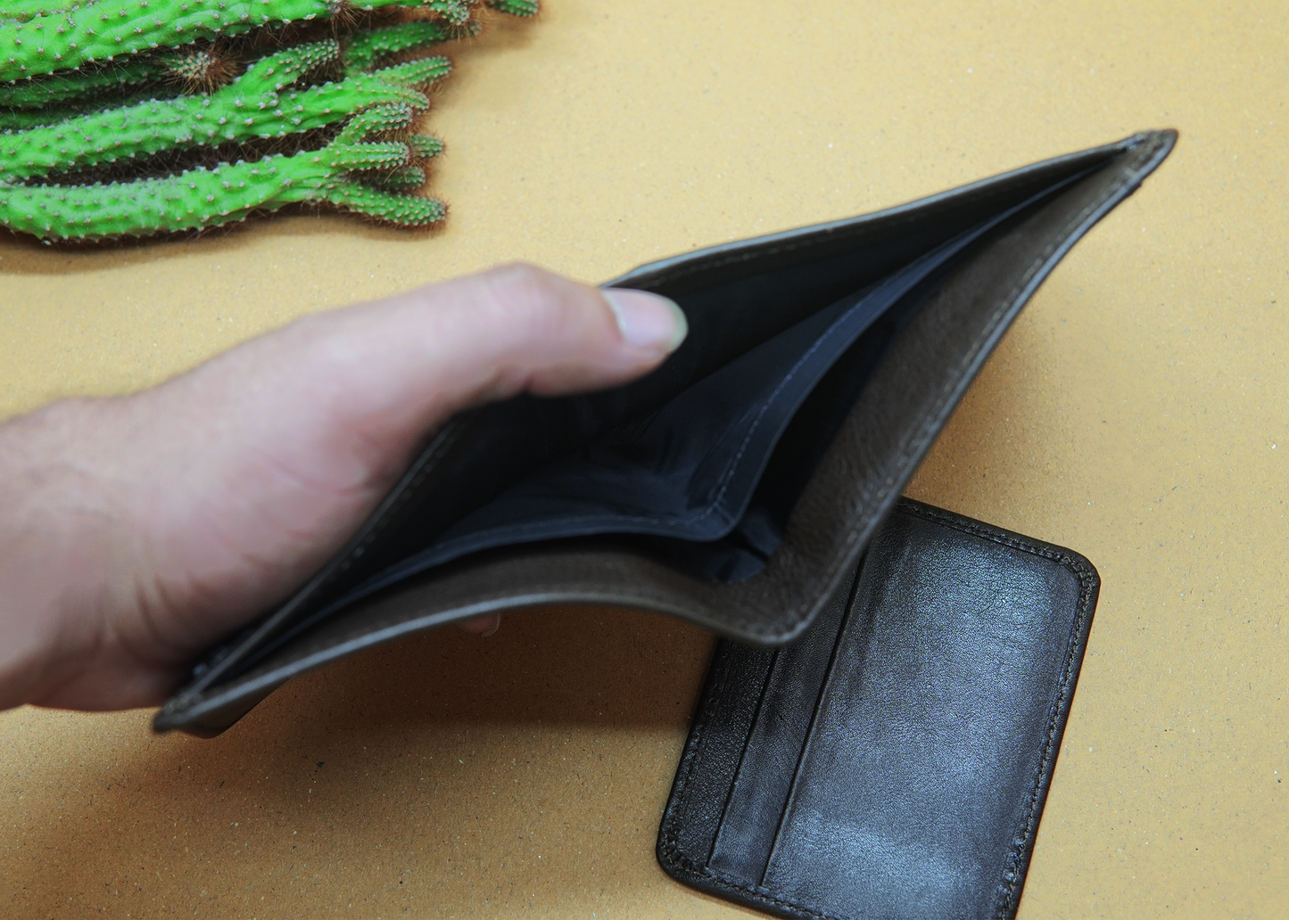 Luxury wallet for men in Pakistan – durable, stylish, 2 cash compartment and highly functional