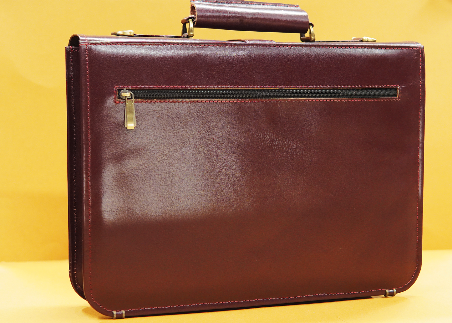 Multi-Compartment Leather Office Bag for Work & Travel
