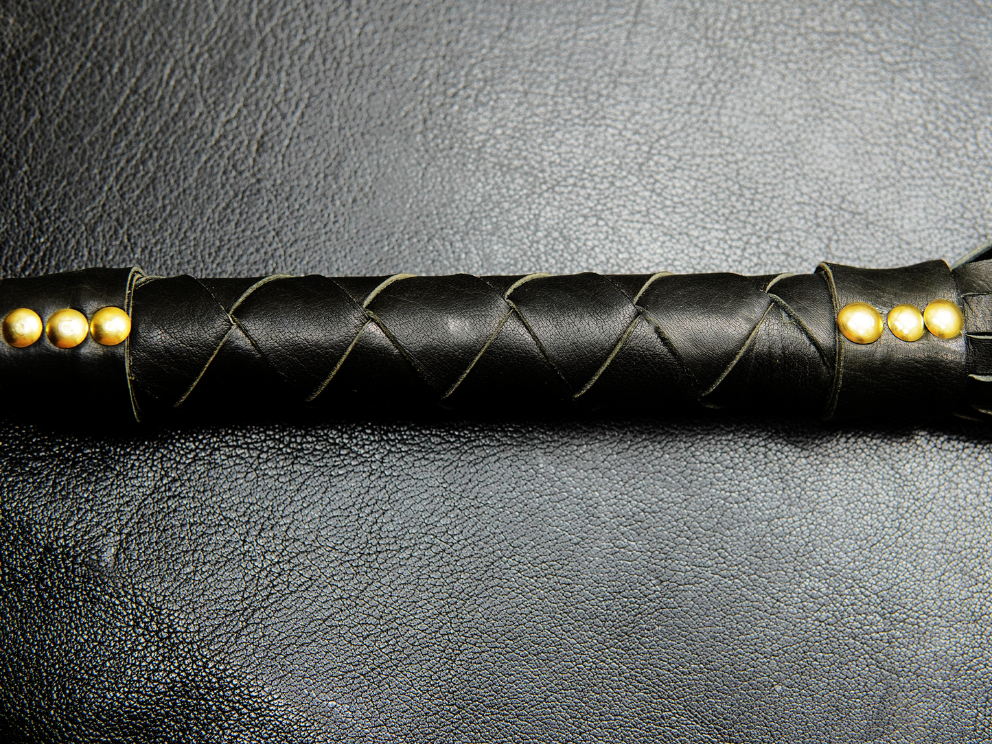 Close-up of braided leather handle for steady grip – Fits Flogger by Bovidas