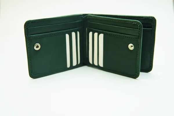 Mens wallet with 10 card slots, 1 ID compartment, and 2 cash compartments – spacious and organized.