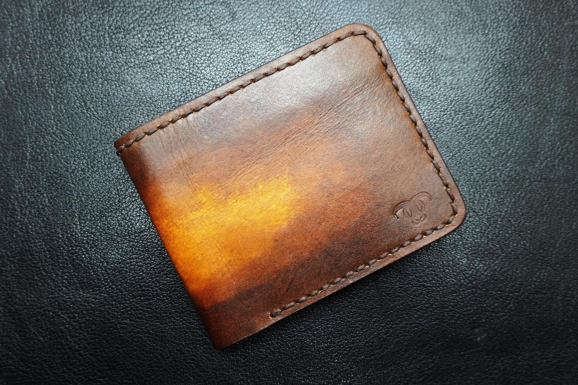 Two-tone leather wallet for men 