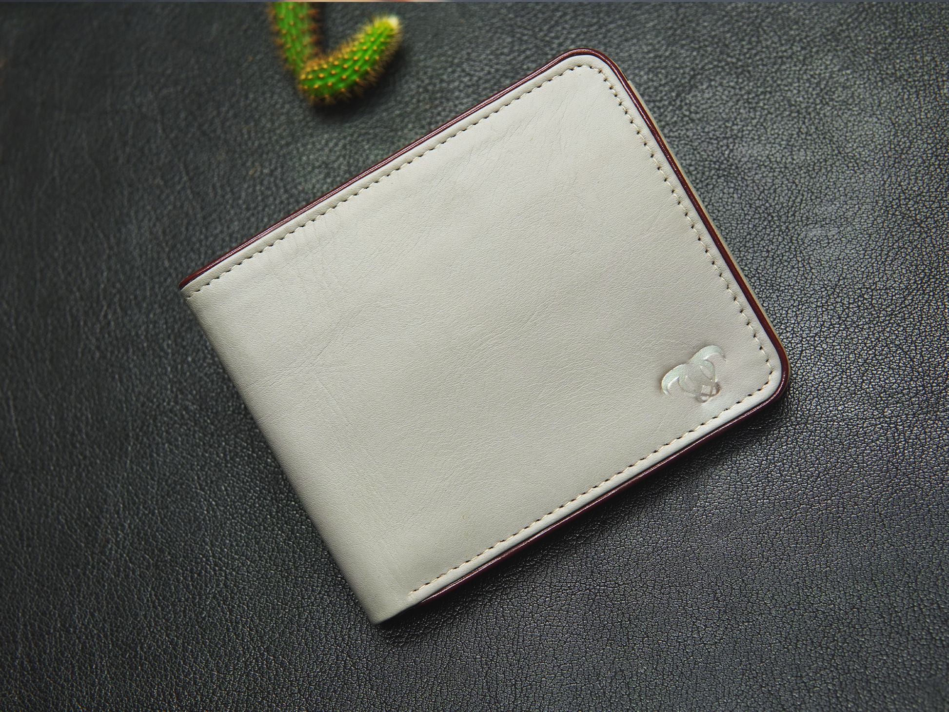 Offwhite Bifold leather wallet