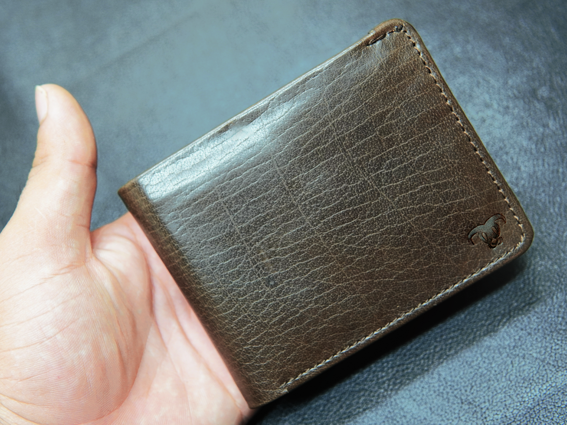BOVIDAS FoldClassic brown leather wallet with slim fold design"