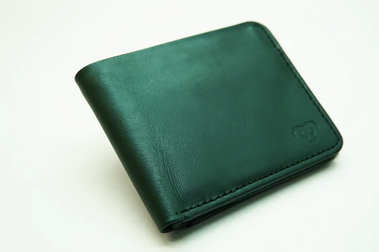  Green leather wallet for men – stylish and modern design