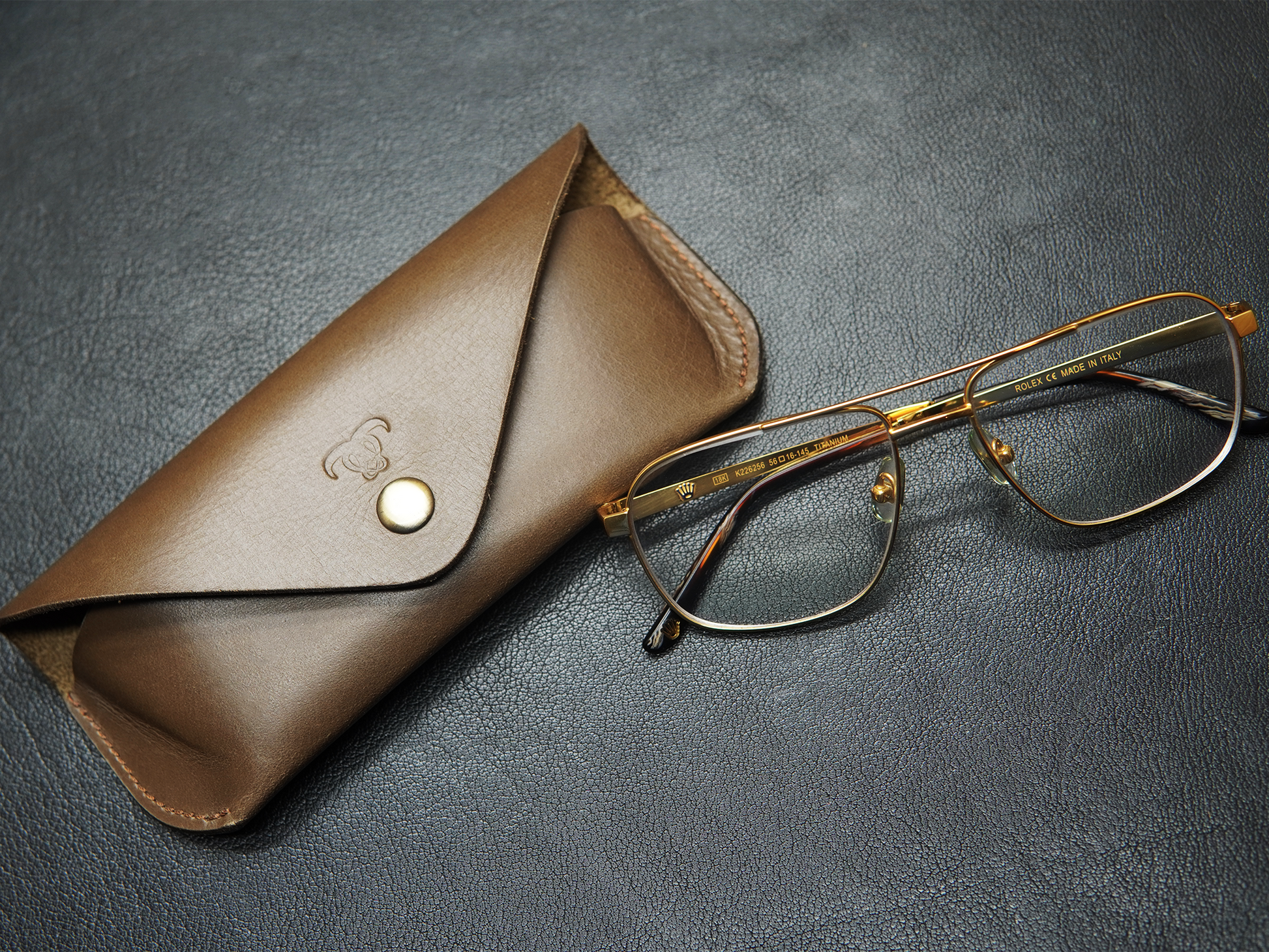 Brown leather glasses case box cover for protection of both men ad women glasses