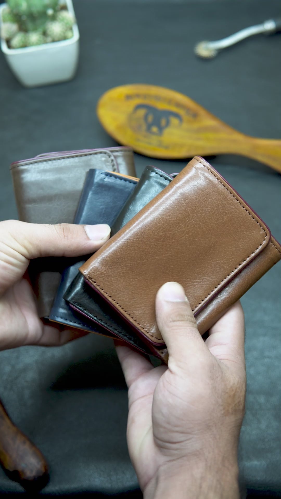 Trifold Leather wallet