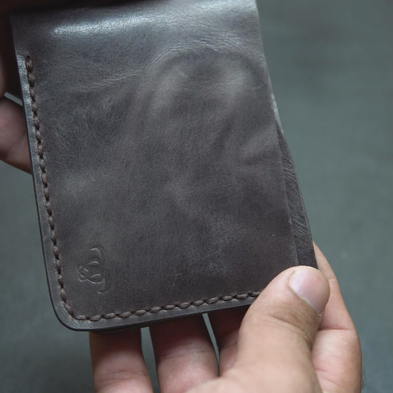 Slim Handmade Wallet in Elegant Packaging

