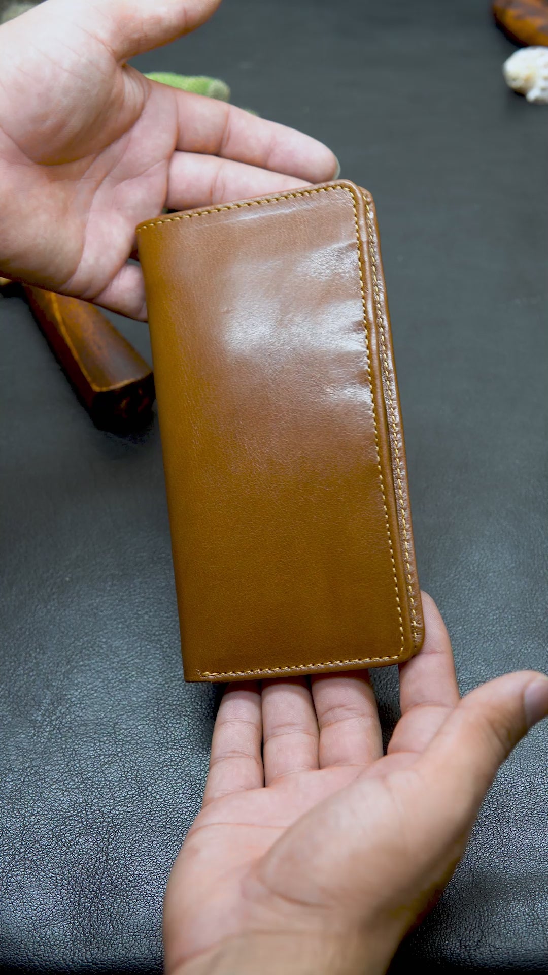 Long bifold wallet